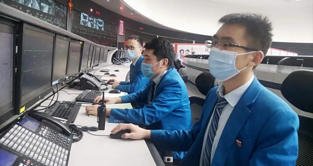 人民日報：開學季，天津地鐵3號線暖心服務，保證師生無憂出行                                                                                                                                                                          